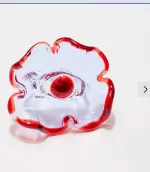 Anillo de flor roja